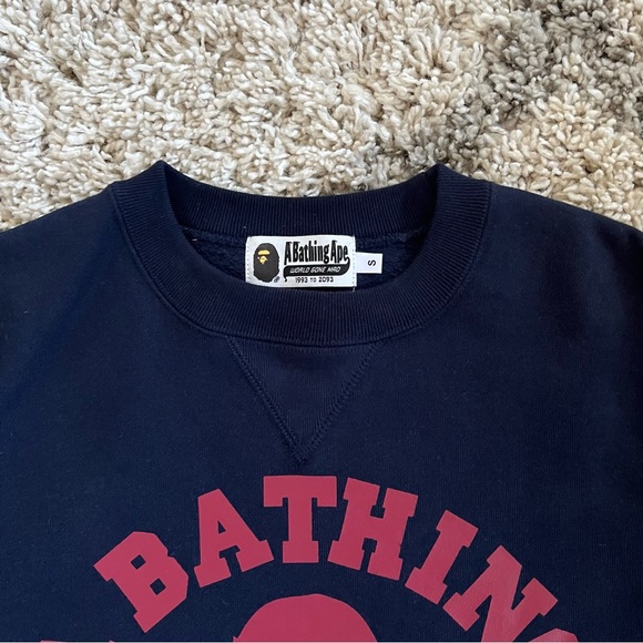 🖤 EUC🖤 A BATHING APE College Logo Crewneck Sweatshirt - Picture 8 of 8